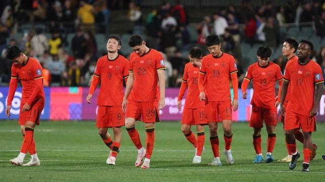 휘청거리는 中 축구, '국대 특별 대우' 논란 일파만파!…