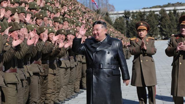 김정은, 김일성정치대학서 충성 강조…