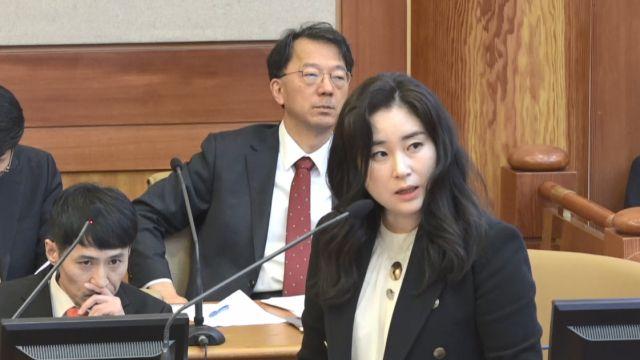 尹 변호인 김계리 