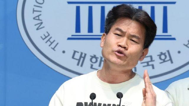 국회 찾은 전한길 “尹 탄핵되면 국민이 가만있지 않을 것”