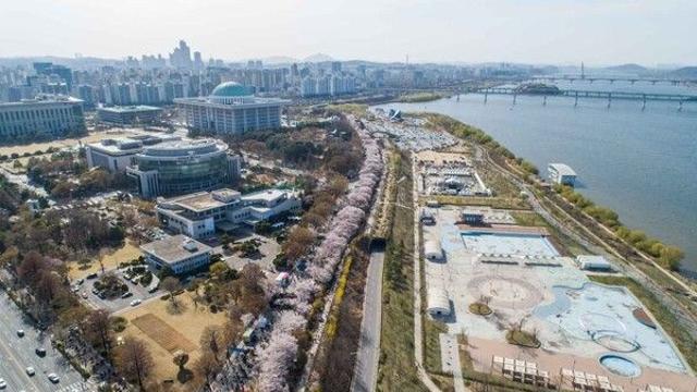 서울 3월 날씨, 따뜻하지만 변덕스러워...여행 시 주의할 점은?