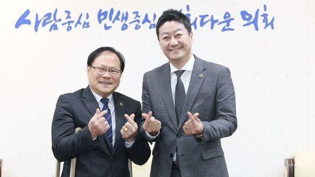 박재용 경기도의원, 김진경 의장 예방...“장애친화적인 의회환경 조성을 위해 수어통역이 반영된 국민의례” 요청