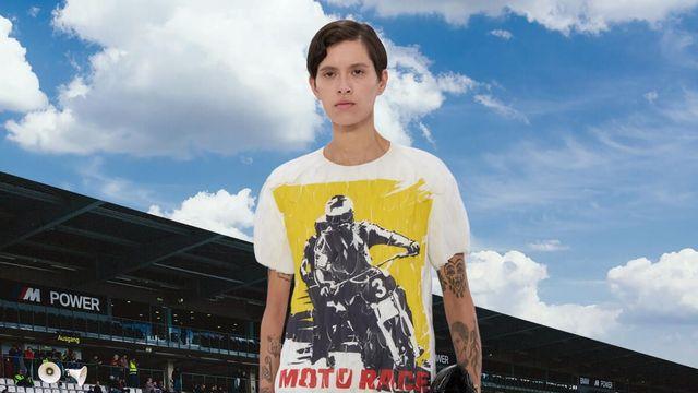 패션 트렌드를 질주하는 바이커와 카레이서