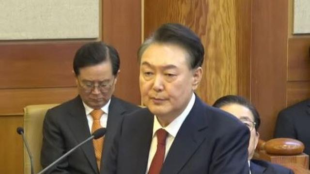 尹 최후진술에…중국 “이웃에 더러운 물 뿌리는 것”