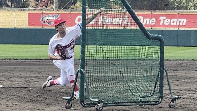 KIA팬 열광하라! 이의리, 첫 라이브 투구부터 '146km' 쾅…
