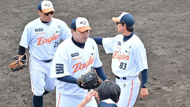 '류현진 7실점' 한화, SSG전 0-10 대패…