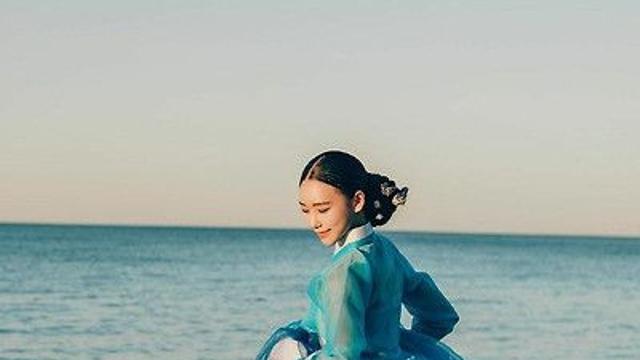 요즘 한복 트렌드라는 갈래치마