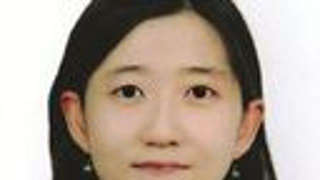 면을 접으면 입체가 된다…조각가 김인겸의 '접힌 조각'