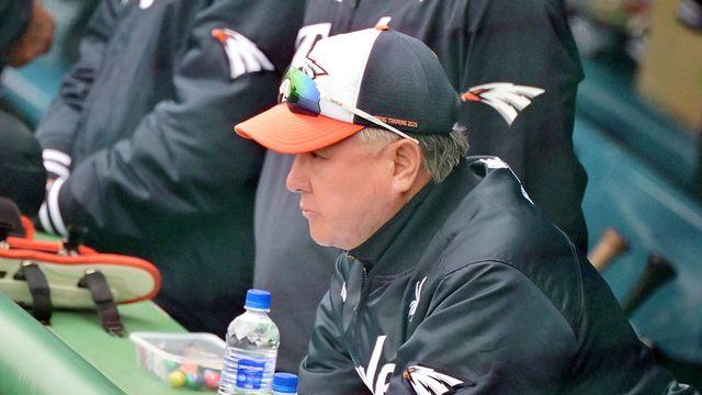 '한화 캠프 끝' 김경문 감독 