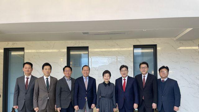 ‘조기 대선’ 말은 못해도…與 '지지층 다지기' 광폭 행보