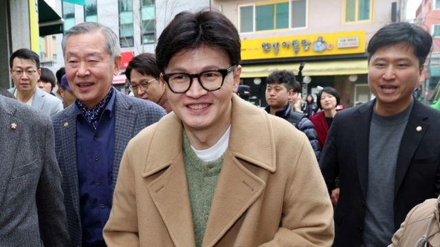 한동훈, 본격 정치 행보… 홍대·신촌서 청년 목소리 듣는다