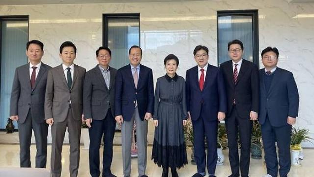 박근혜 전 대통령, 국민의힘 지도부에 