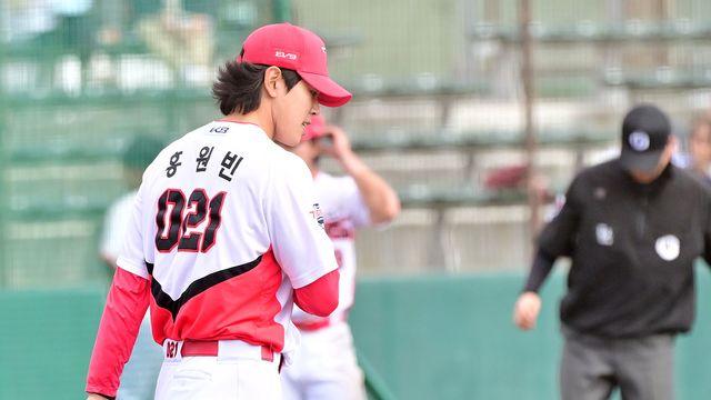 6년간 1군에 없었는데 150km 폭풍투!…KIA 1라운드 '특급 유망주', 올해는 다를까?→