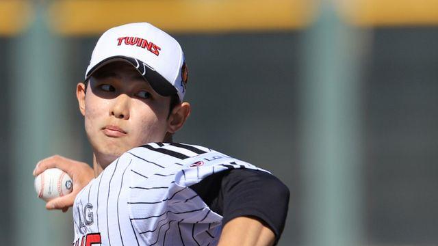 전력투구 안 했는데 153㎞까지 나왔다, LG 1R 신인 