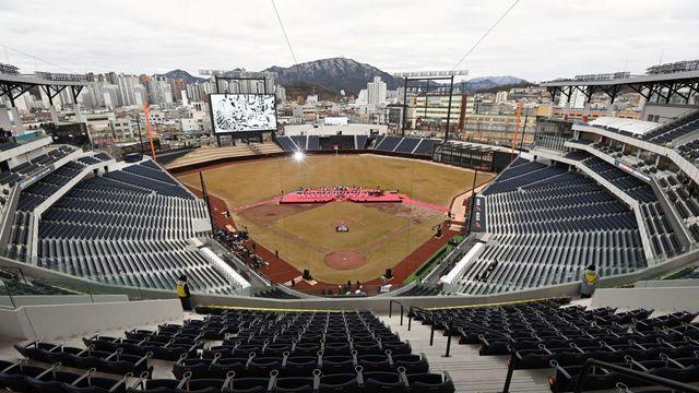 ‘인피니티풀·MLB급 라커룸’ 대전한화생명볼파크 개장, 관중 최우선으로 생각한 ‘홈 프렌들리’