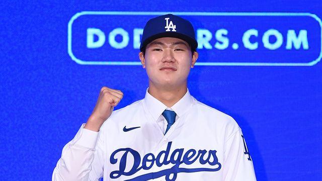 이래서 WS 우승팀이 '韓 투수' 주목했구나…다저스 유망주 랭킹 17위 