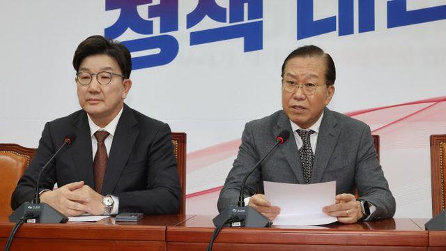 尹 구속취소에 고무된 국힘…“헌재 탄핵심판에도 반영돼야”(종합)