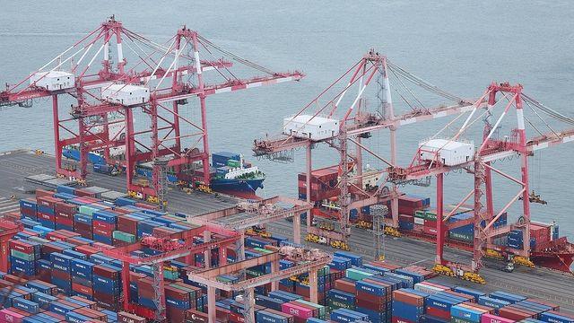 제조업 엔진 식는다…생산 18개월 만에 최대폭 감소·출하도↓