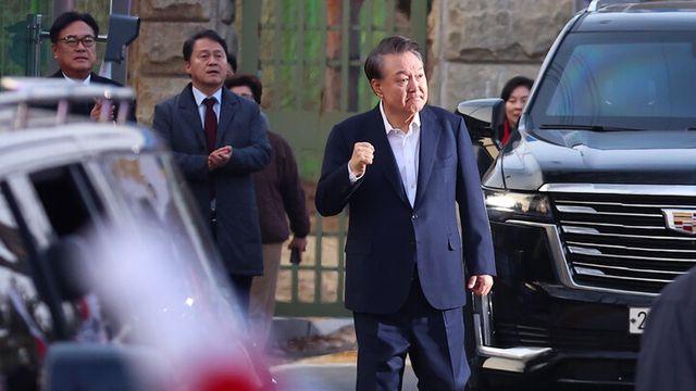 민주, 윤 대통령 석방에 “檢, 국민의 가혹한 심판 각오해야”