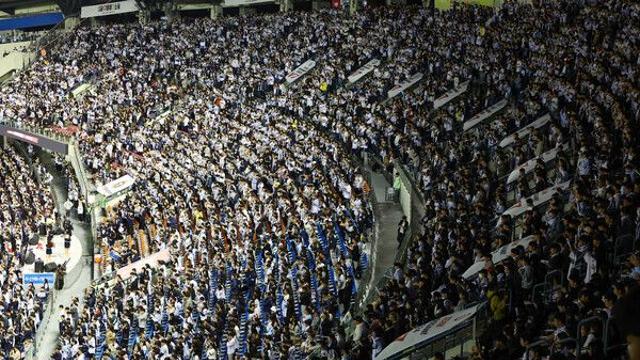 프로야구, 시범 경기 시작부터 흥행 심상치 않다…67264명 입장