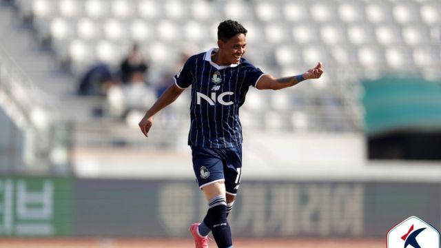 ‘우승 후보’ 이랜드, 수원 4-2 격파→24년부터 4전 전승…3G 무패+1위 질주 [IS 목동]