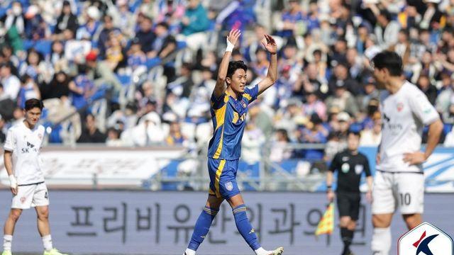 [현장리뷰] ‘허율 멀티골’ 울산, 제주 2-0 격파…3연승만큼 값진 ‘젊은 해결사’의 등장