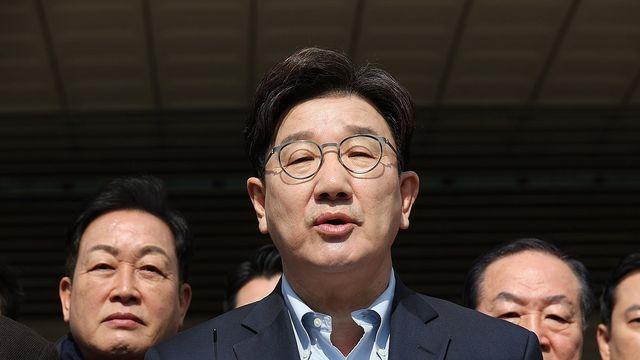 尹, 어젯밤 권성동과 통화…