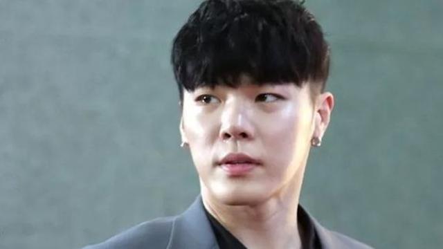 '안되나요' 부른 가수 휘성, 숨진 채 발견