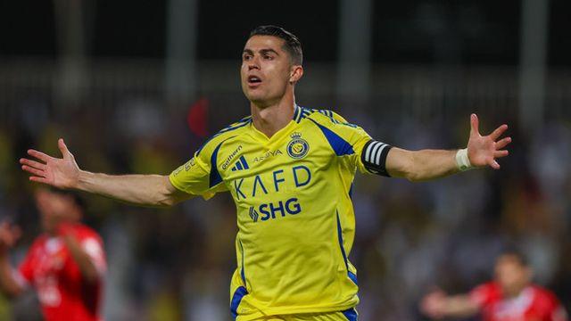 [ACLE 리뷰] ‘호날두 PK 파넨카킥→927호골’ 알 나스르, 에스테그랄 3-0 격파...ACLE 8강 진출