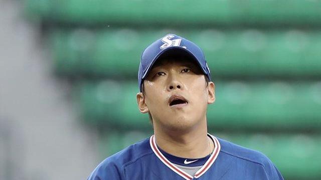전 삼성 투수 윤성환, 빚 안 갚아 감옥행…징역 1년 6개월