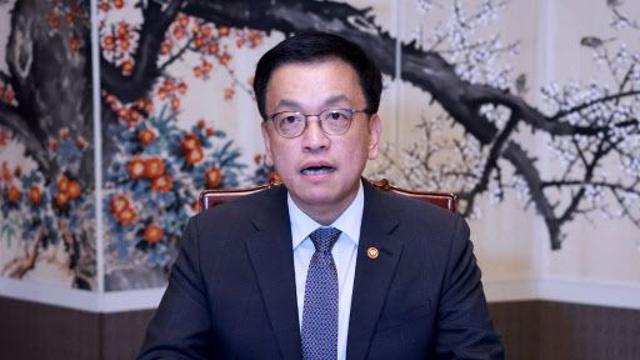 최 대행, 오늘 국무회의 주재…명태균특검법, ‘결단 보류’ 가능성