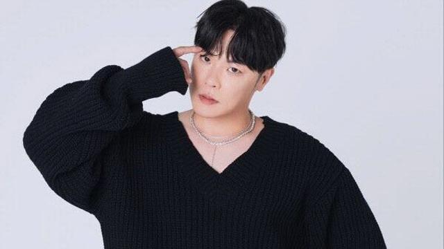 가수 휘성, 10일 자택서 숨진채 발견…향년 43세