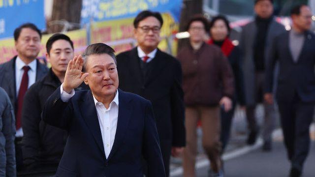 尹구속취소에 현직 부장판사 