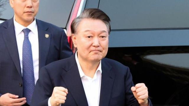 윤 대통령 석방에 '탄핵 찬성' 늘어… 