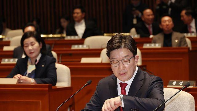 尹, 이틀 전 與지도부 면담서 