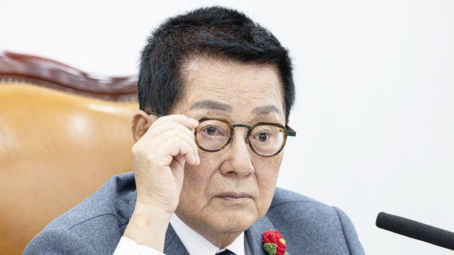 박지원 “14일까지 윤 대통령 탄핵심판 선고 않으면 대한민국 뒤집어진다”