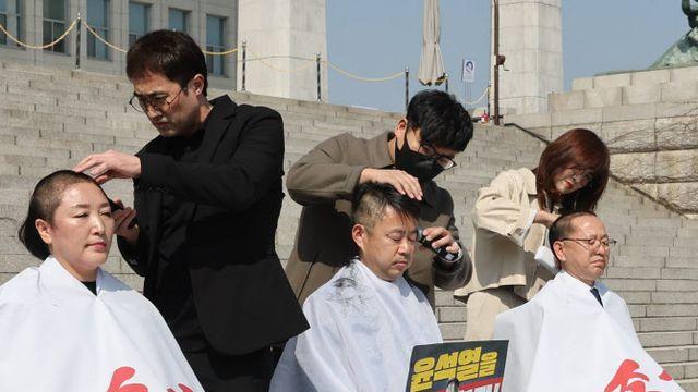 민생카드 제쳐둔 野…‘거리 투쟁·단식’ 尹 탄핵 여론전 본격화