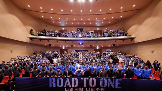 ‘박수갈채’ 수원 다큐 로드 투 원, 14일 쿠팡플레이 공개!