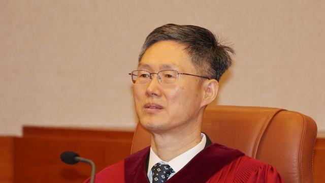 헌재 '감사원장·검사 탄핵' 기각에 여야 신경전