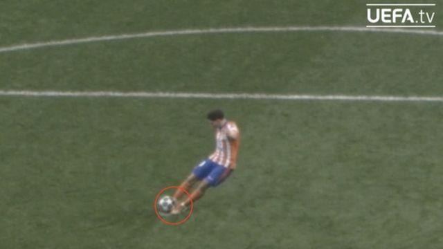 [오피셜] 논란의 알바레스 ‘투터치’ 승부차기, 실축 맞았다…“공 차기 전 디딤발로 접촉”