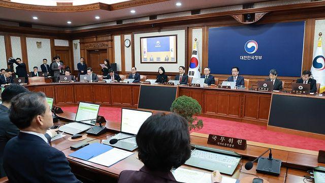 崔대행, 명태균특검법 재의요구…