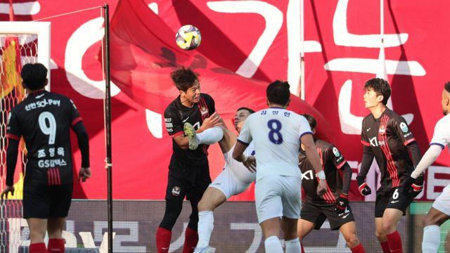 축구대표팀, '부상' 김민재 대체 선수 발표… FC서울 김주성 발탁