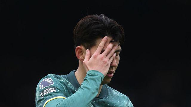 “당장 계약 해지해!”...‘10년 헌신’ 손흥민 헌신짝 취급? “SON, 토트넘 선배 선정 BEST 11에서 제외”