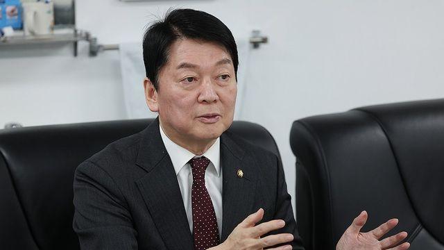 MB, 안철수 만나 