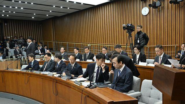 여야, 정무위 '홈플러스 사태' 현안질의서 MBK파트너스 집중포화(종합)