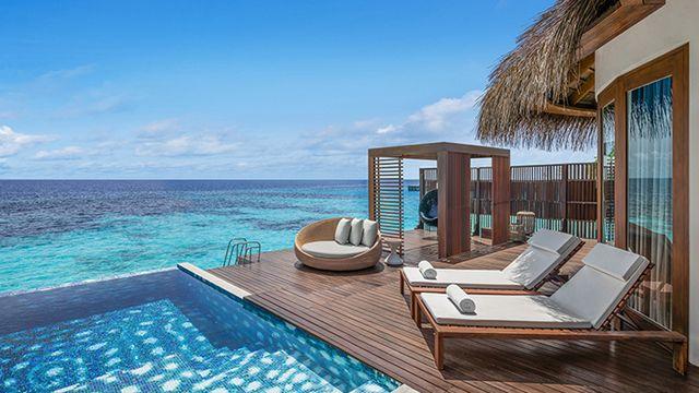 W 몰디브 리뉴얼 완료, 자연과 현대 디자인의 조화