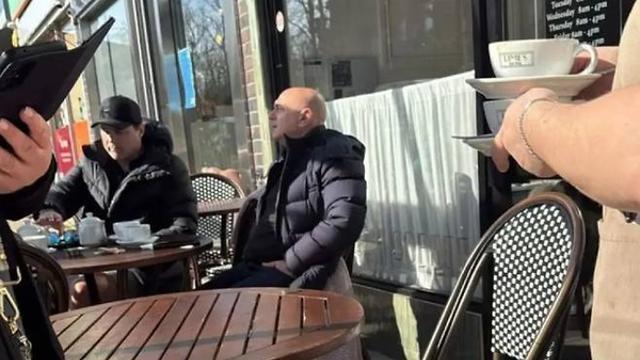 ‘손흥민의 토트넘 레전드 등극 장본인’ 진짜 다시 만나? 포체티노 감독-레비 회장, 카페 회동