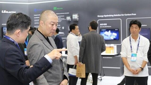 LS그룹, 지난해 고위 경영진 연봉 공개…구자은 회장 70억 원 수령