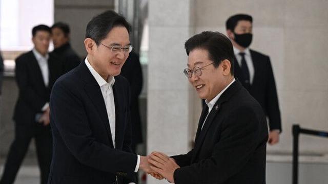 이재용 만난 이재명 “삼성 잘 돼야 투자자 잘 산다”