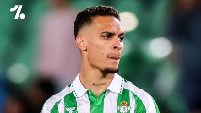 역대급 탈맨유 효과, 이대로 쭉 맨유 떠나려 한다...베티스, 맨유와 ‘1년 임대 연장’ 협상